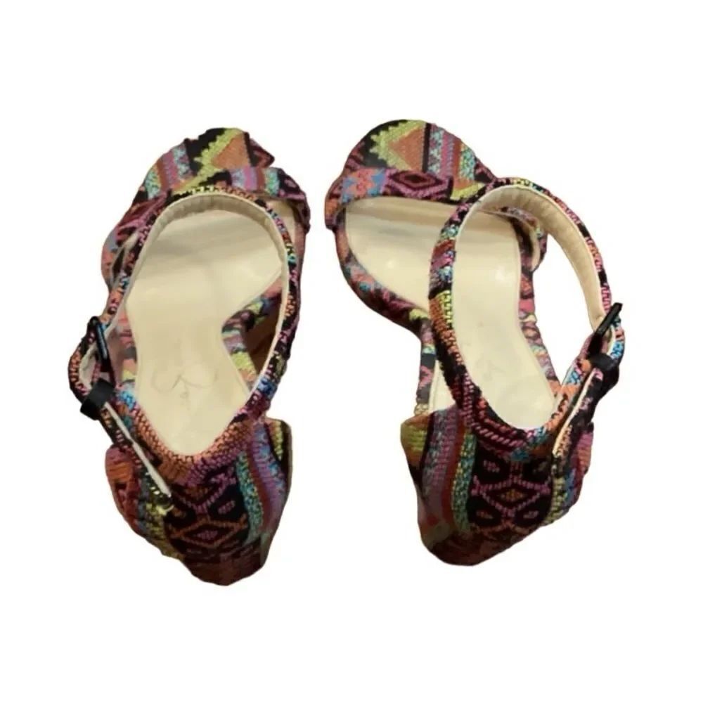 Jessica Simpson 5.5 Monrae Aztec Block Heel - Picture 6 of 14